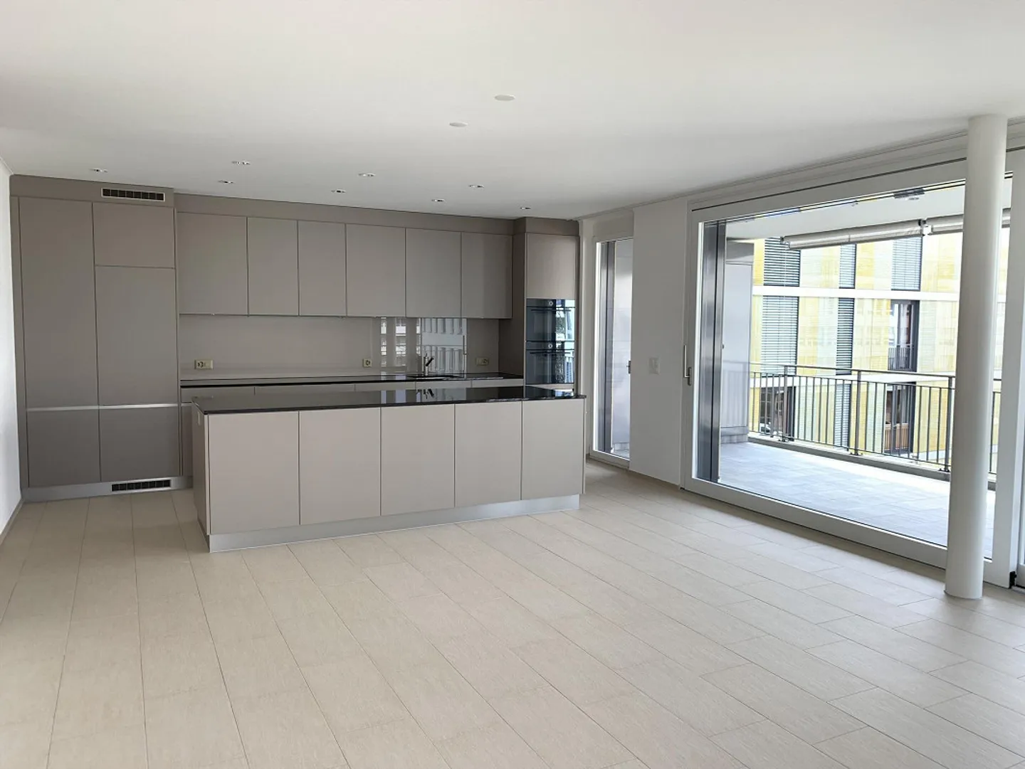 Appartamento spazioso e luminoso di 3,5 stanze (112 m2) - Foto 6 di 30