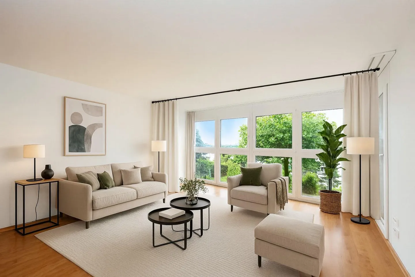 Well-kept 4.5-room apartment with balcony/seating area and Gubel view - Photo 4 of 5