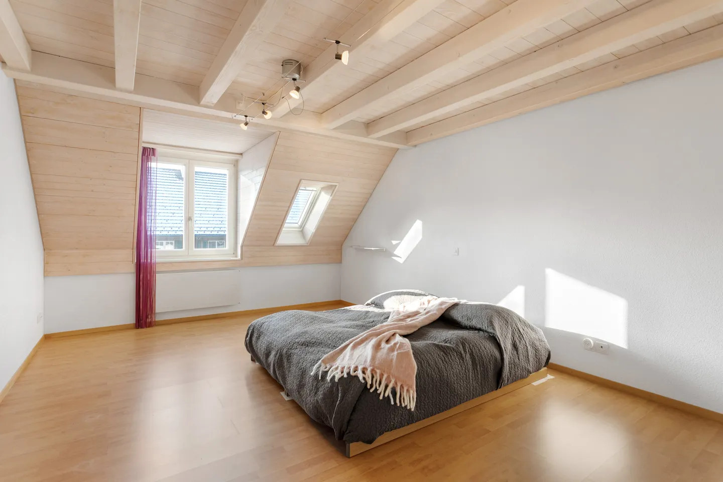 Charmante Maisonette in Humlikon - Foto 4 von 7