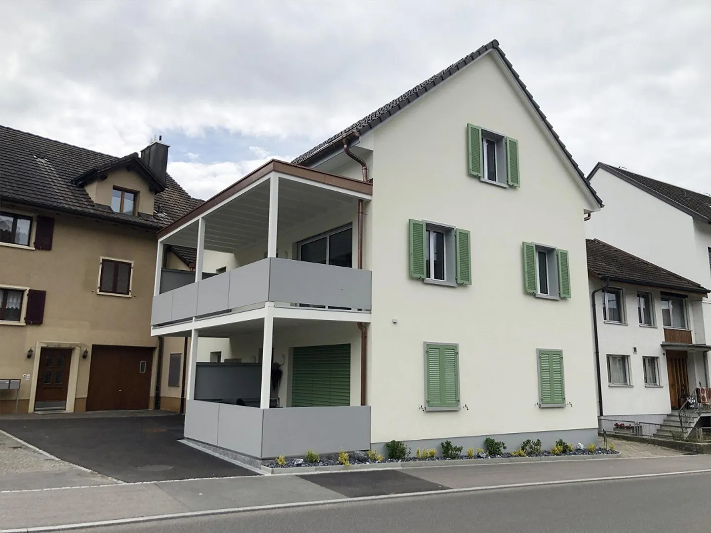 Attico nuovo e grande di 2,5 vani in affitto - Foto 9 di 9
