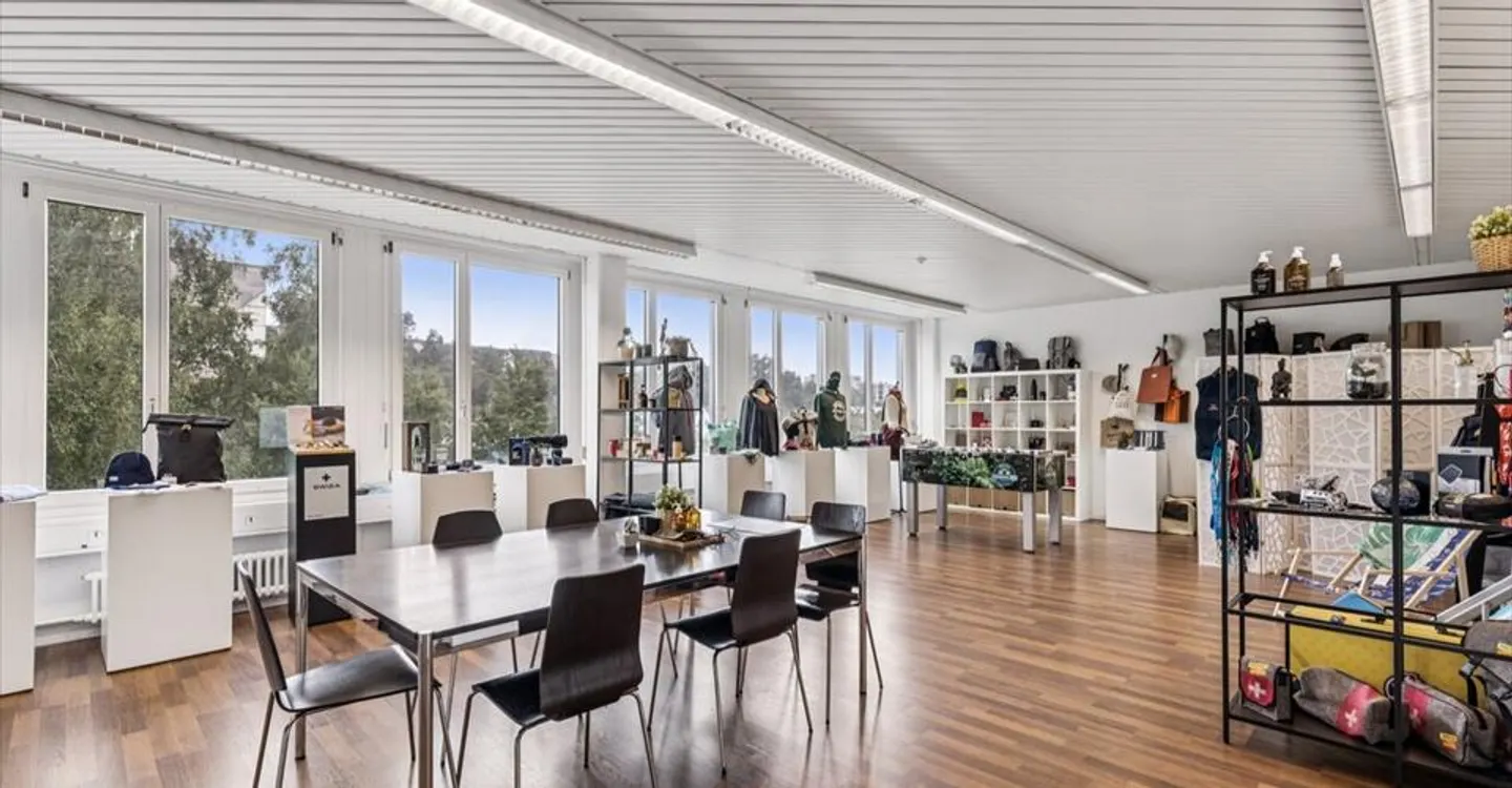 Your new office with a view - Inspiring and diverse! - Photo 3 of 12
