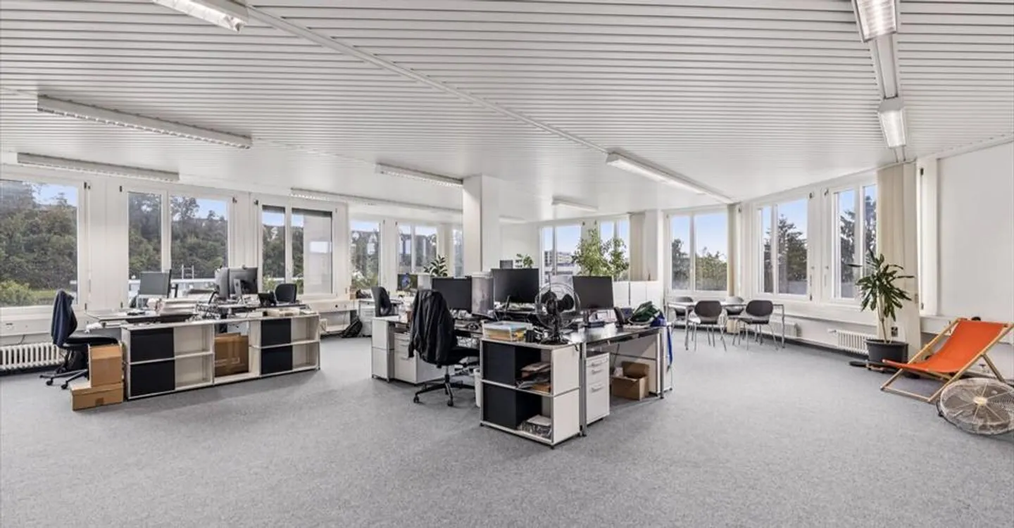 Your new office with a view - Inspiring and diverse! - Photo 5 of 12