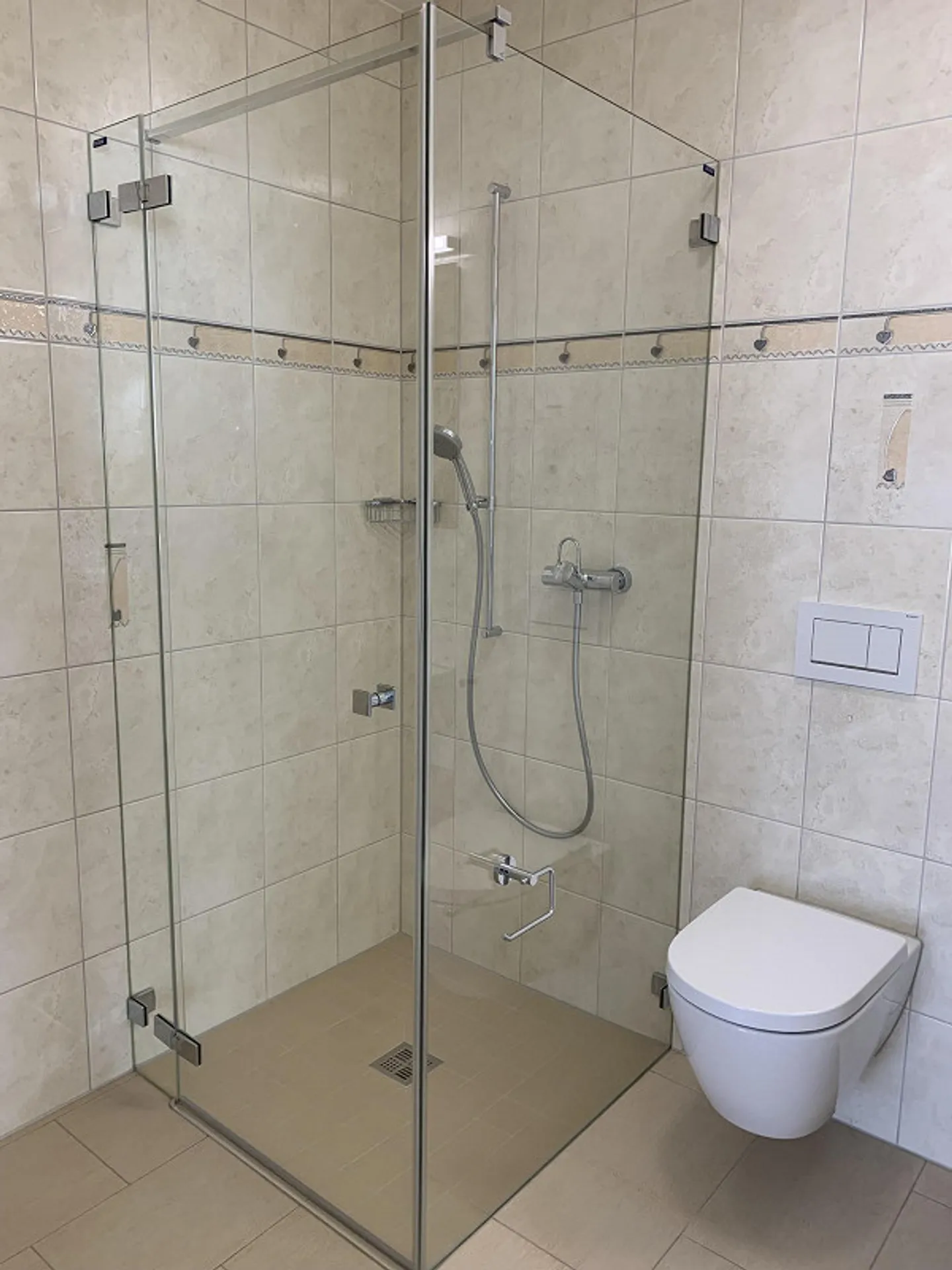 Appartamento spazioso e luminoso di 3,5 stanze (112 m2) - Foto 27 di 30