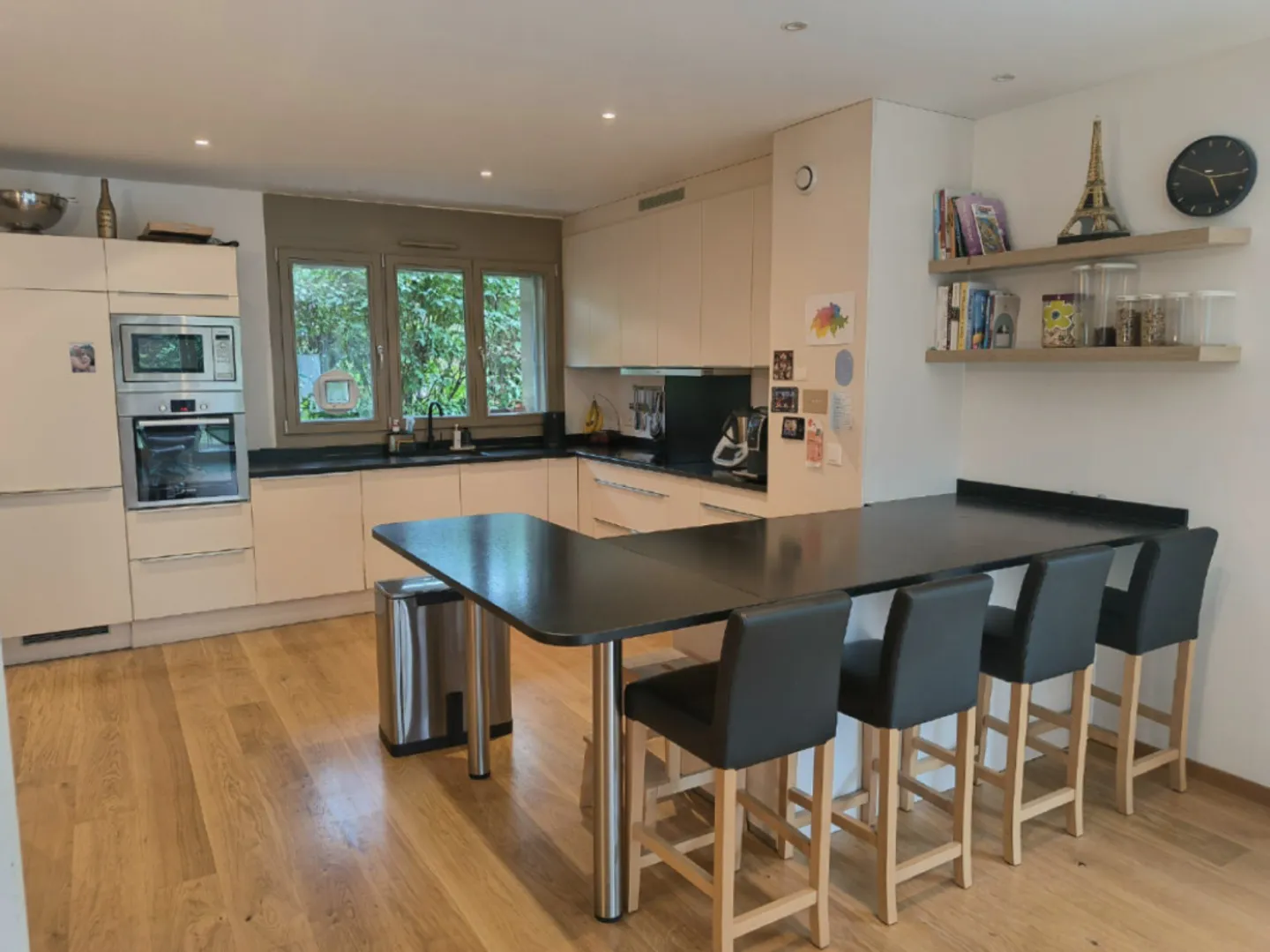 Modern duplex with pool and view - Photo 9 of 17