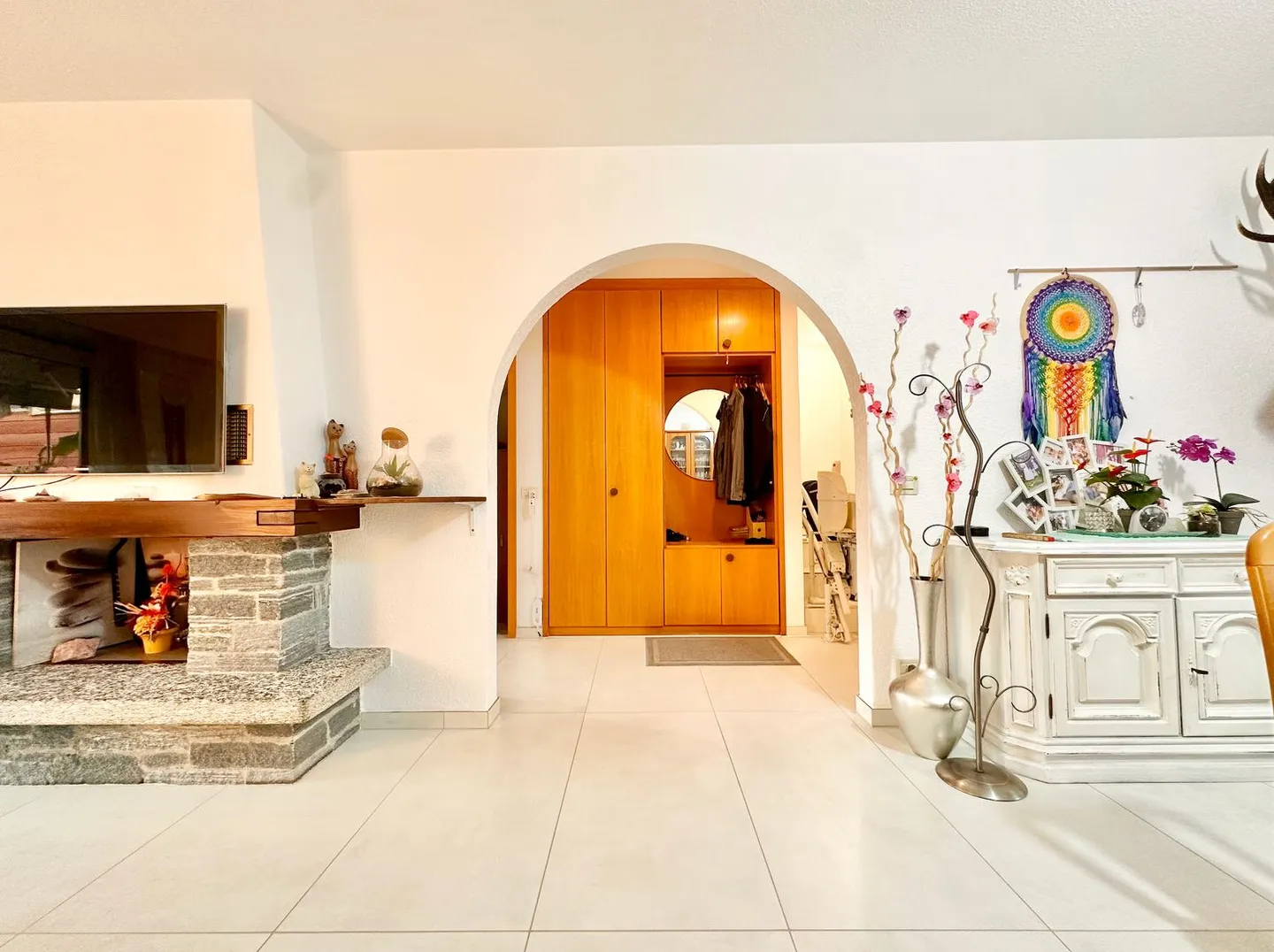 Maison jumelée avec charme, lumière et jardin - Photo 8 sur 13