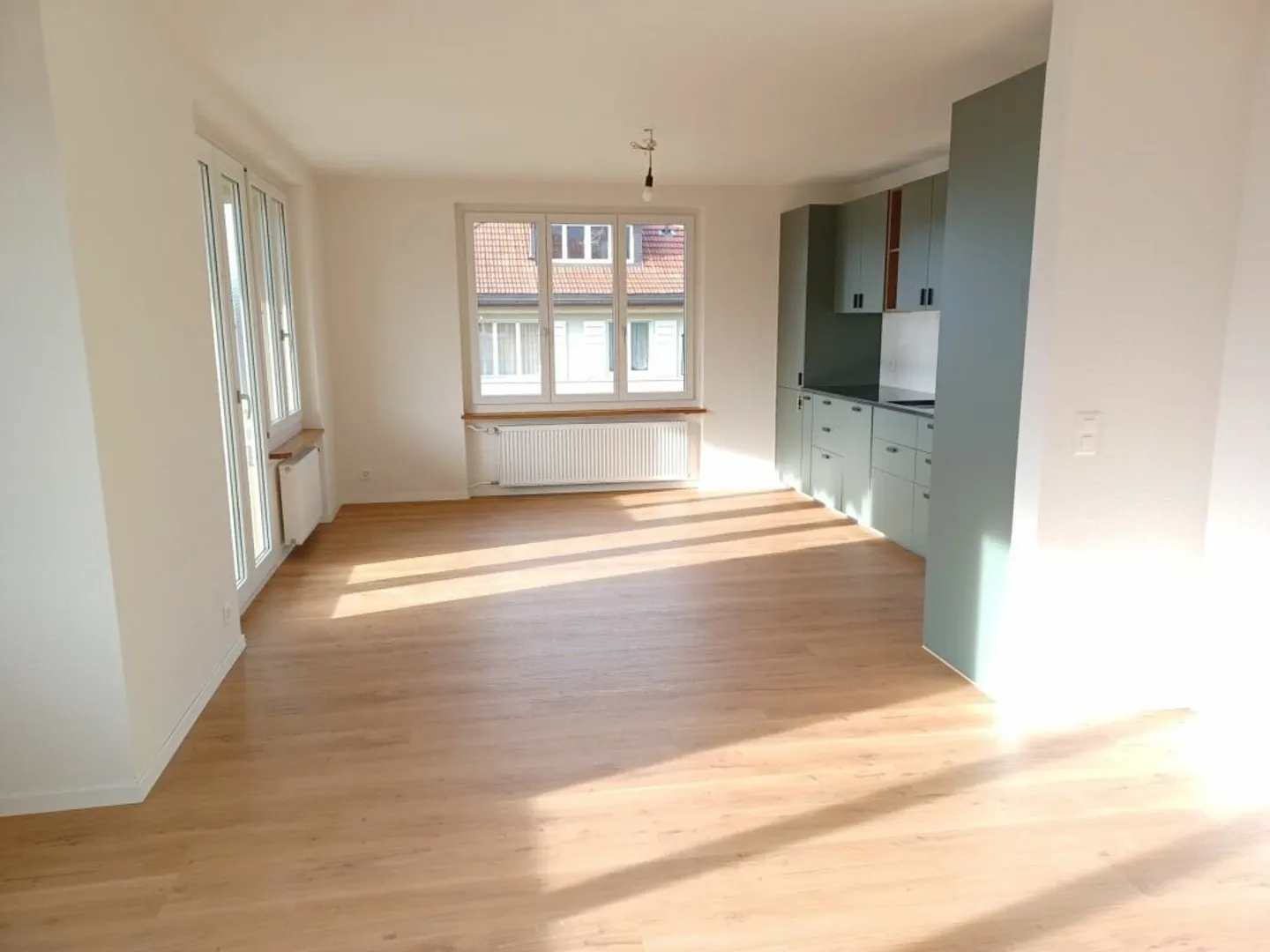 NEW! 3 1/2-room apartment in Hünibach on Lake Thun - Photo 1 of 11