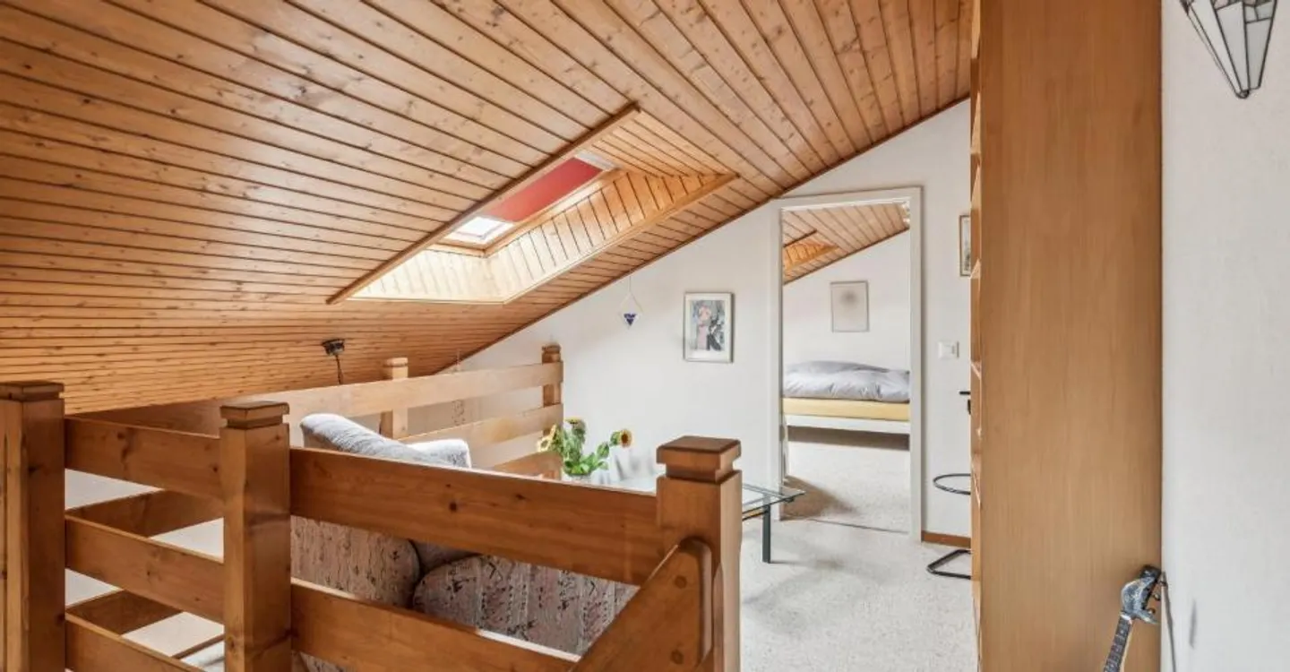 Vivere con il fascino di un chalet - Accogliente appartamento duplex di 3,5 stanze - Foto 4 di 7
