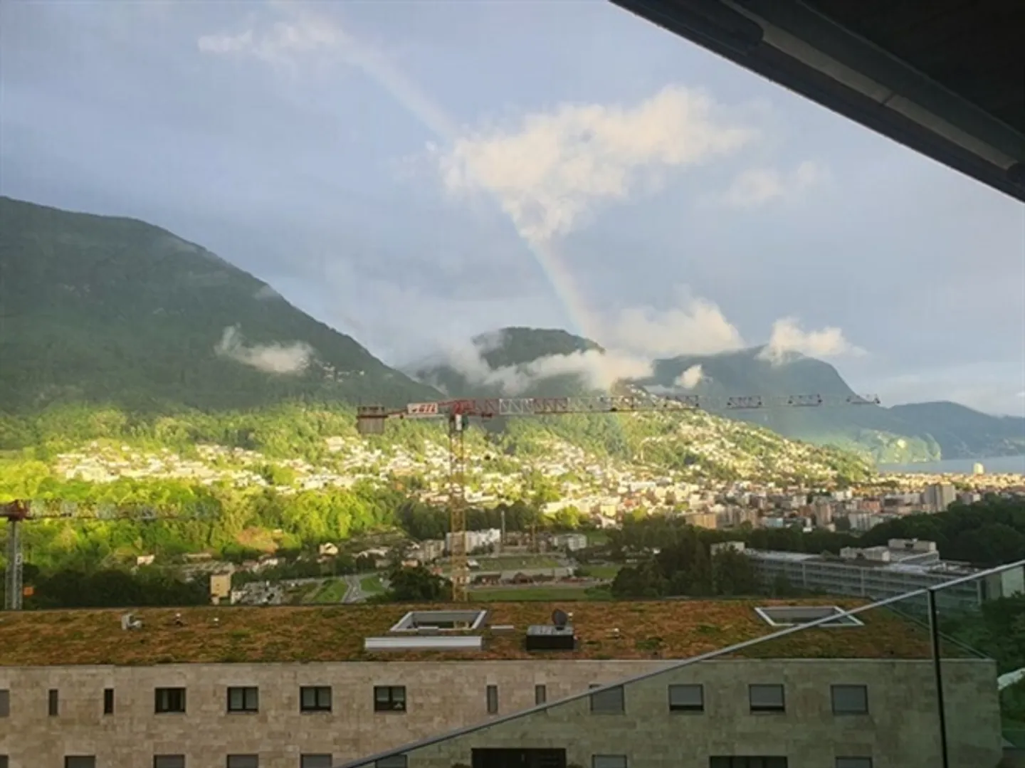 Looking for a modern 2.5-room apartment on the 3rd floor - Photo 3 of 9