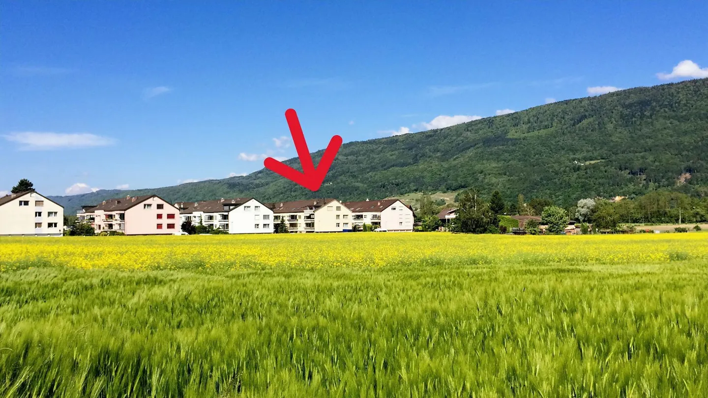 Spacious 2.5-Room Penthouse Apartment (90 m2) Near the Lake - Photo 15 of 17