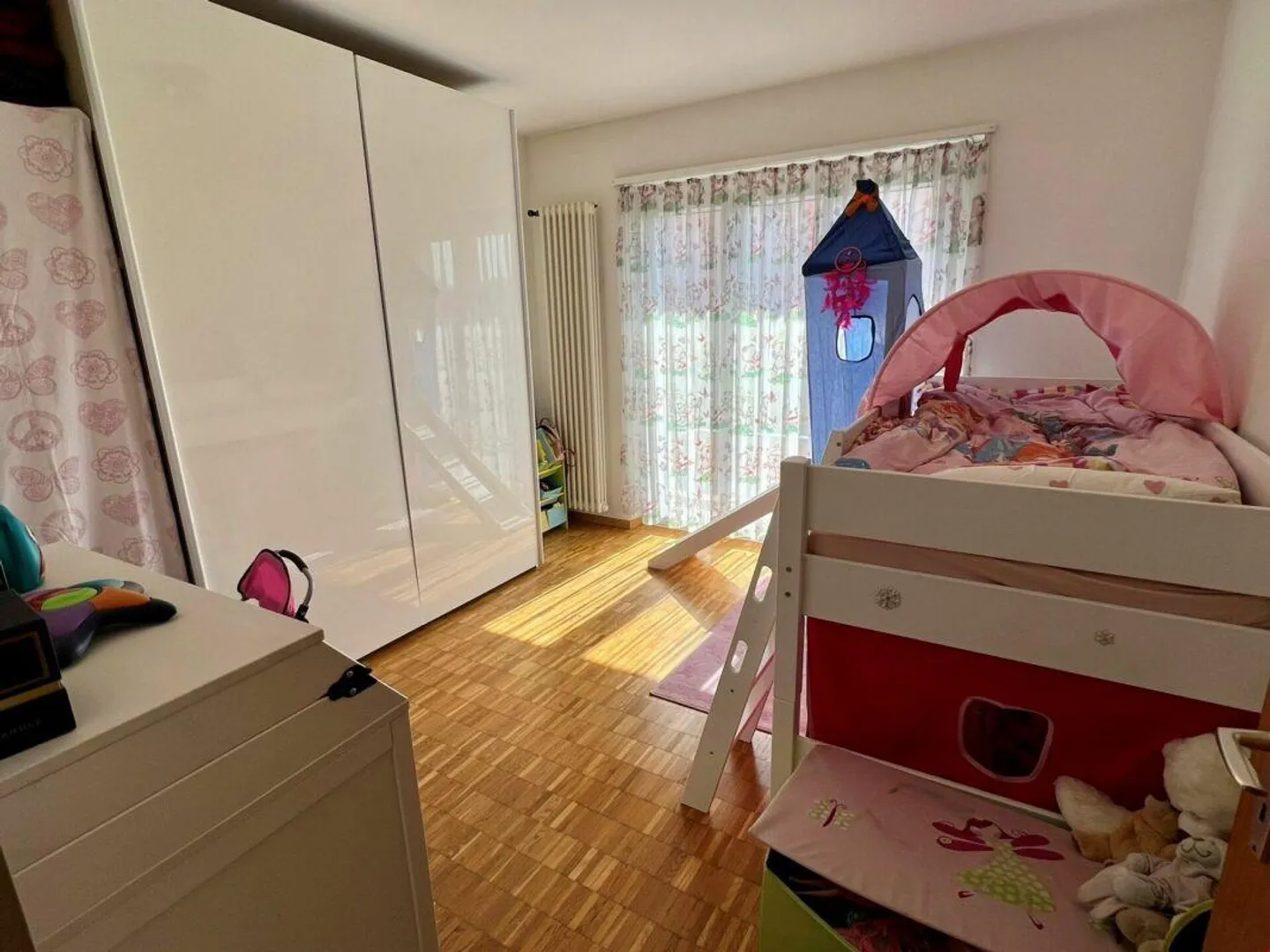 Single-family/duplex house with garden and garage - Photo 10 of 14