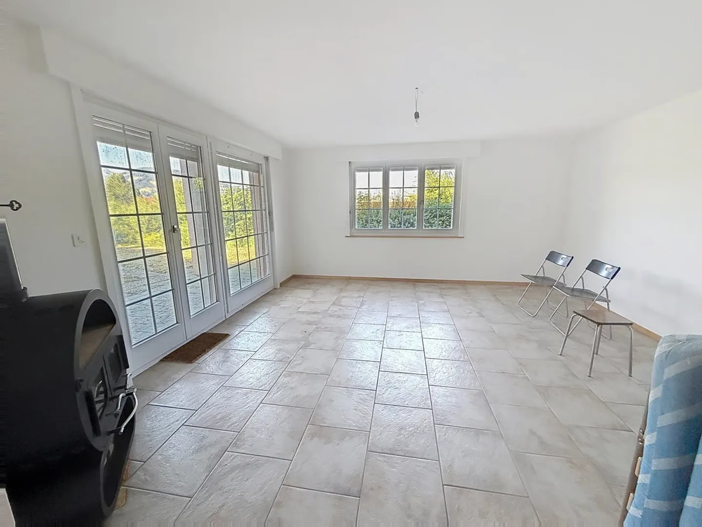 Appartement Charmant avec Jardin - Photo 3 sur 8