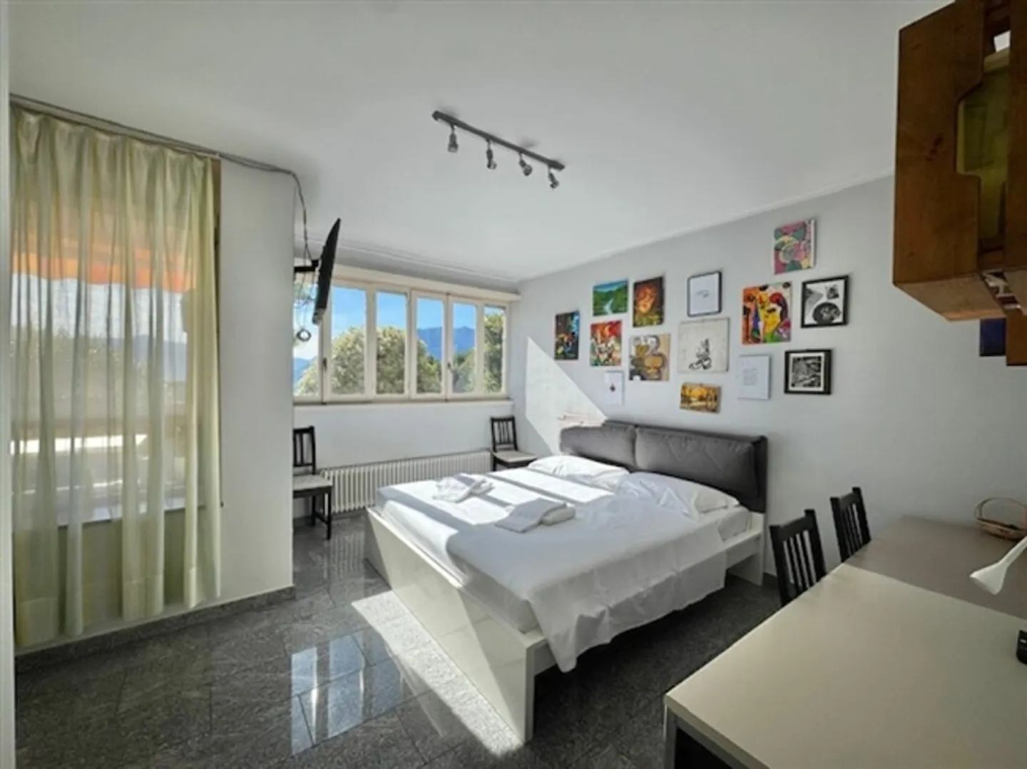 FOR SALE IN VAL RESA (Brione sopra Minusio) - HOUSE WITH SWIMMING POOL AND LARGE GARDEN - Photo 10 of 20