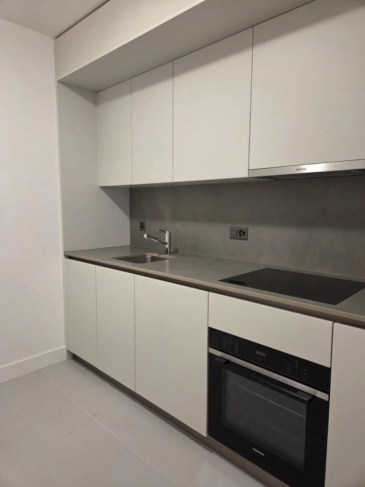 Appartamento di 1,5 stanze in affitto - Foto 1 di 4