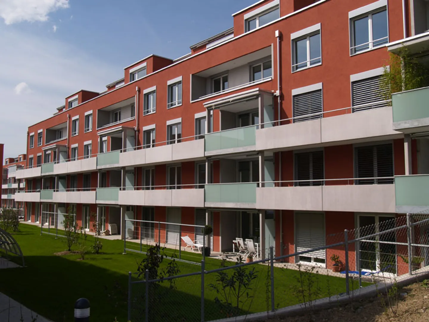 Moderner Einstellplatz zu vermieten - Foto 1 von 1