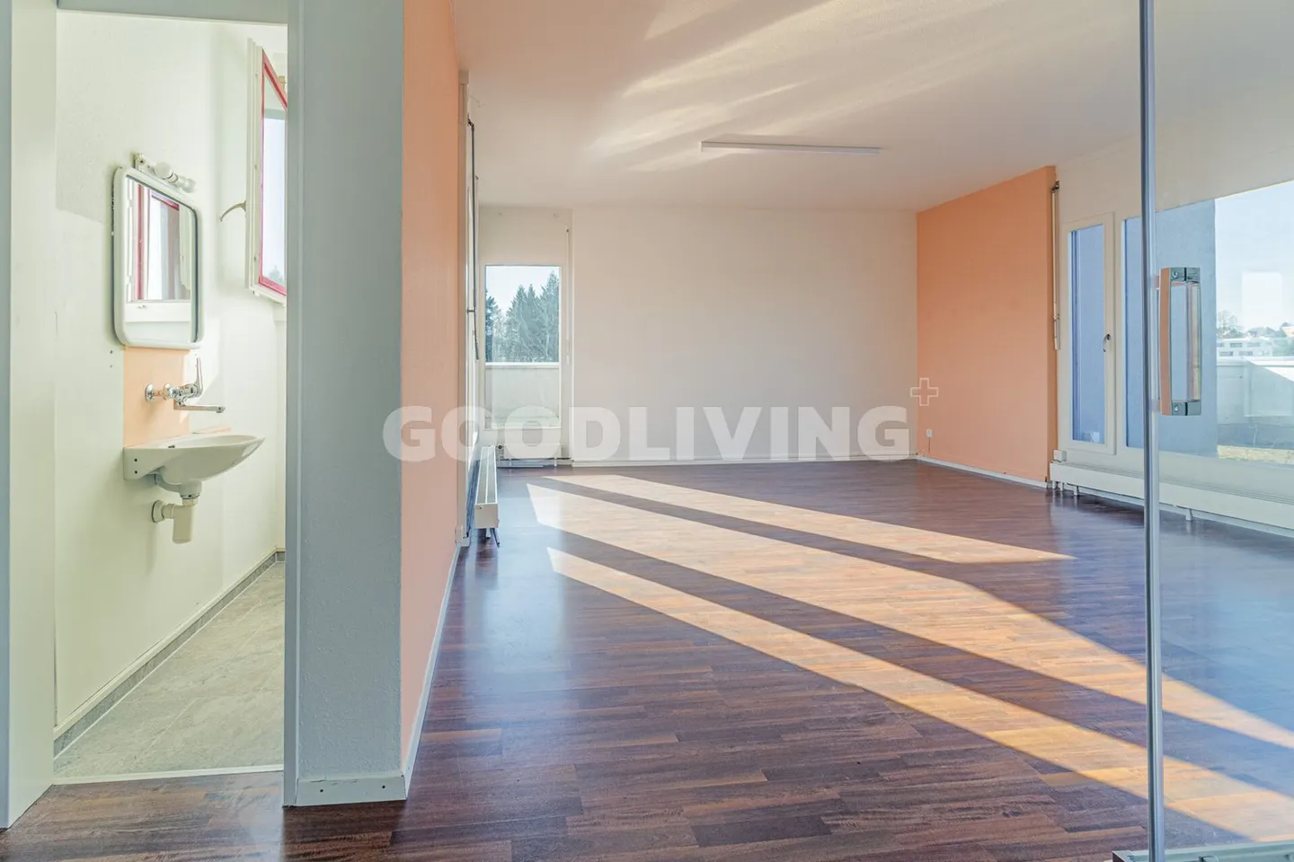 Stylish Duplex with Stunning Views - Photo 7 of 9