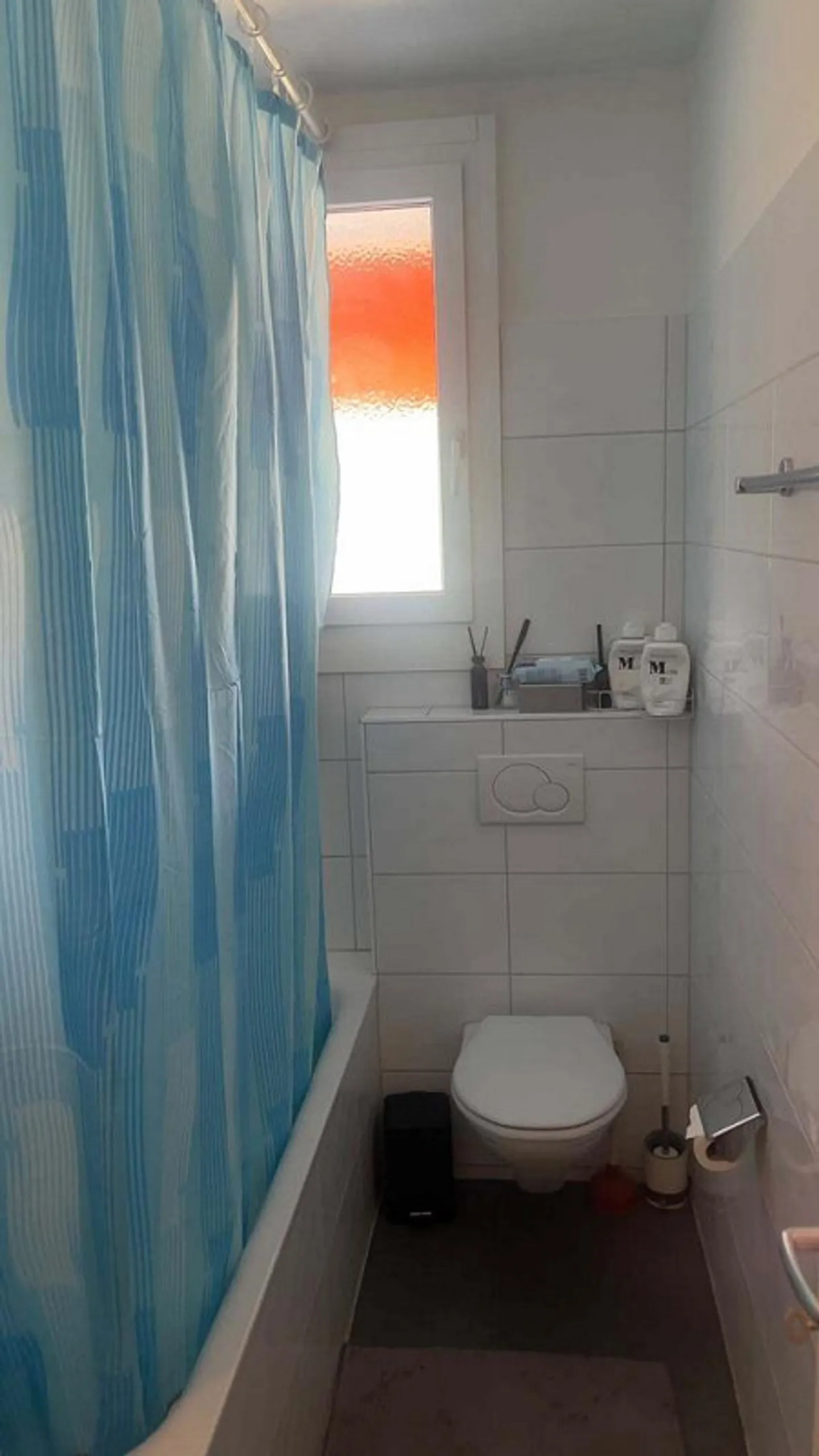 Appartamento centrale con 2 camere da letto in affitto - Foto 2 di 7
