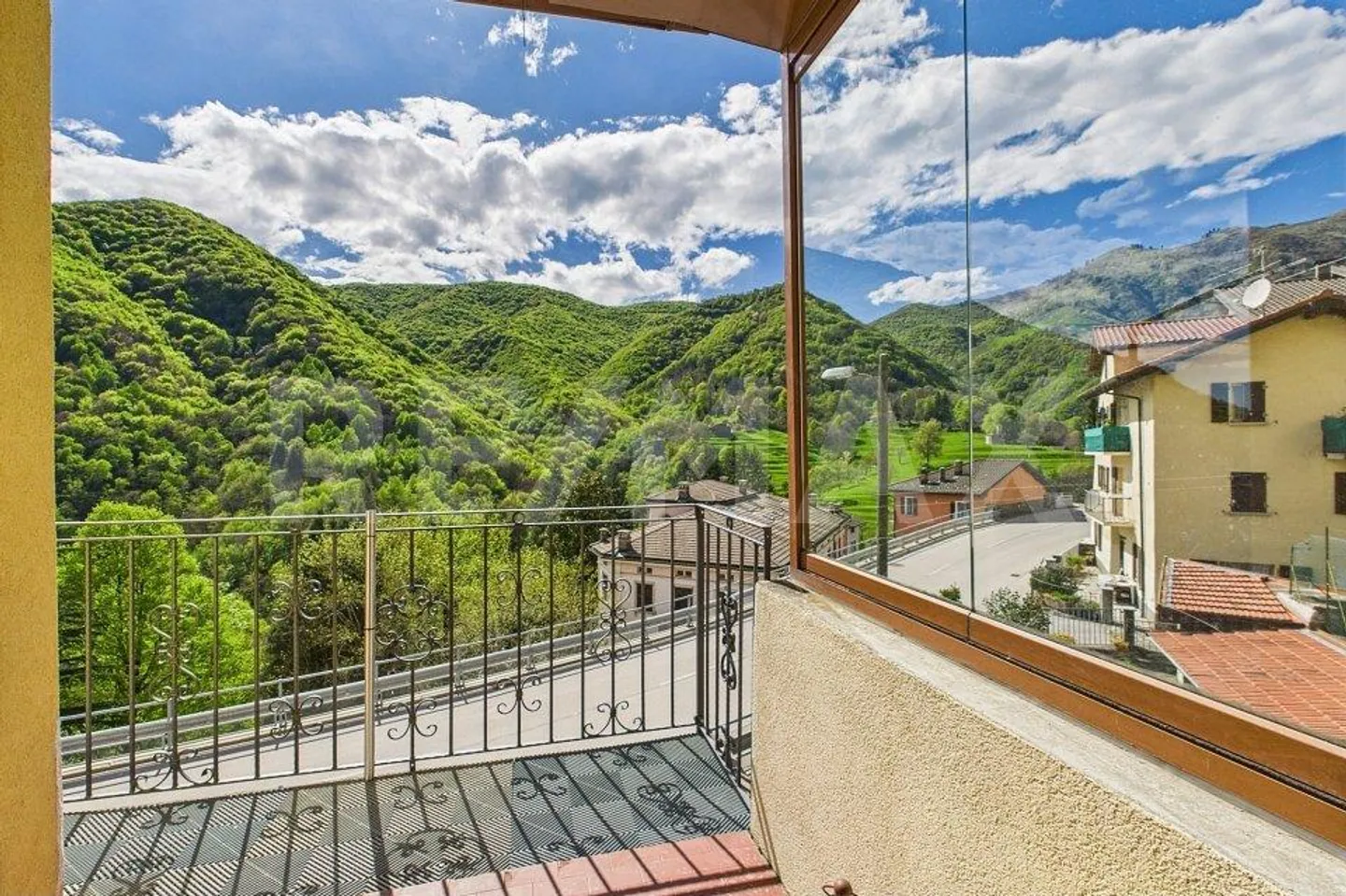 Maison avec jardin et vue panoramique dans la vallée de Muggio - Photo 11 sur 11