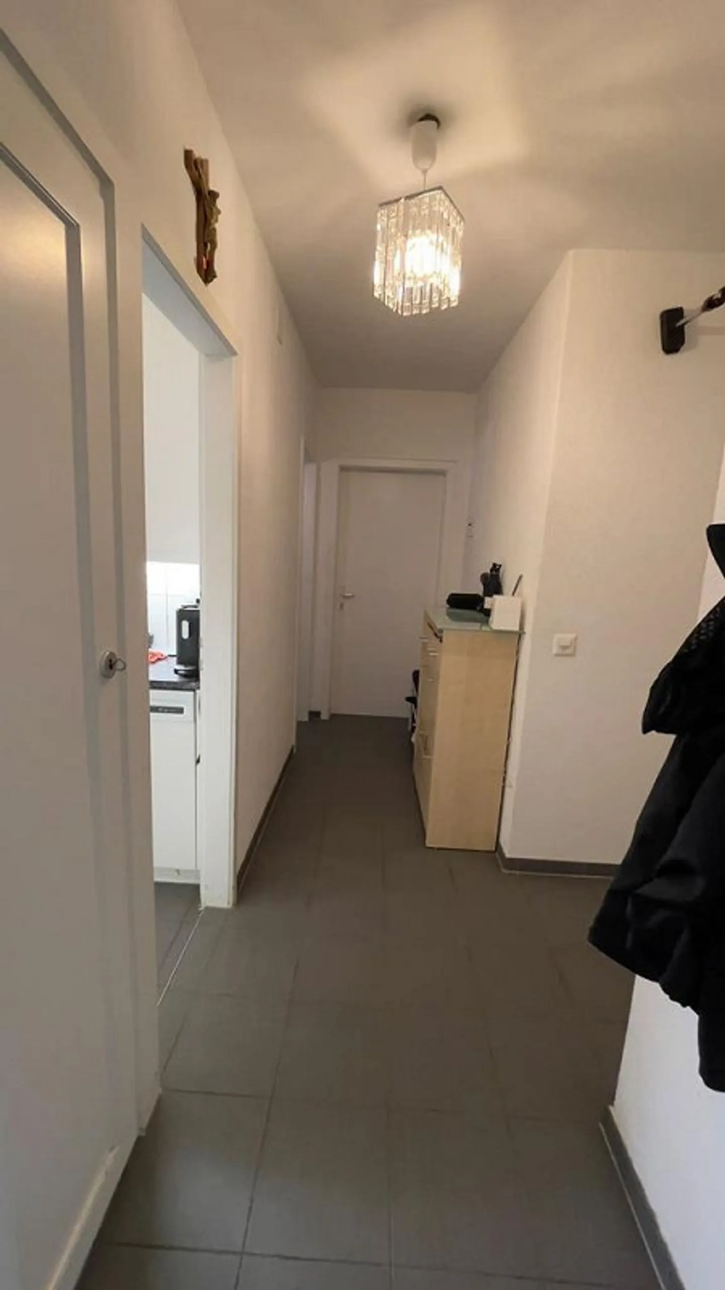 Appartamento centrale con 2 camere da letto in affitto - Foto 6 di 7