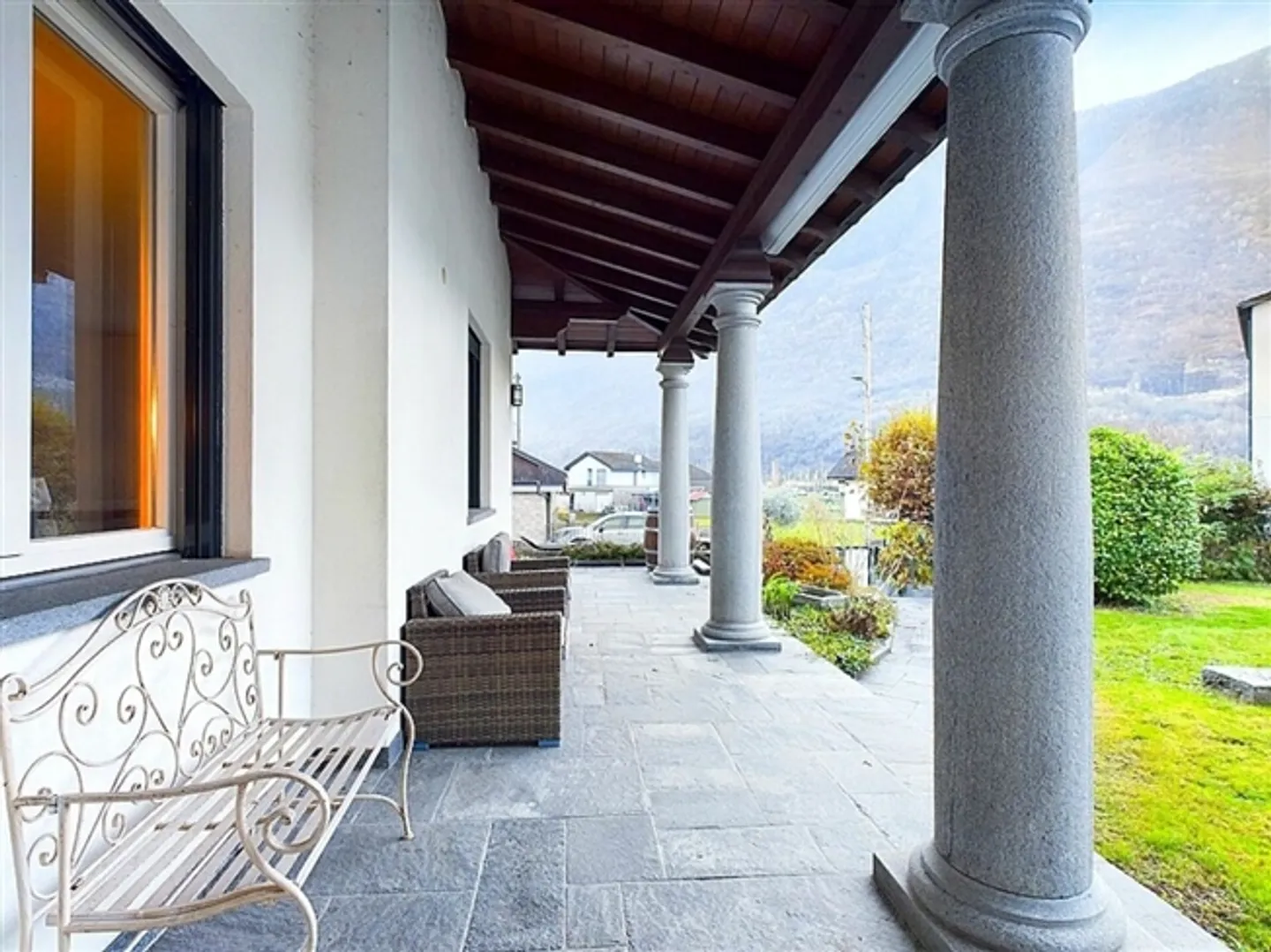 Exclusive Villa in Biasca - Living in the Heart of Ticino - Photo 3 of 20