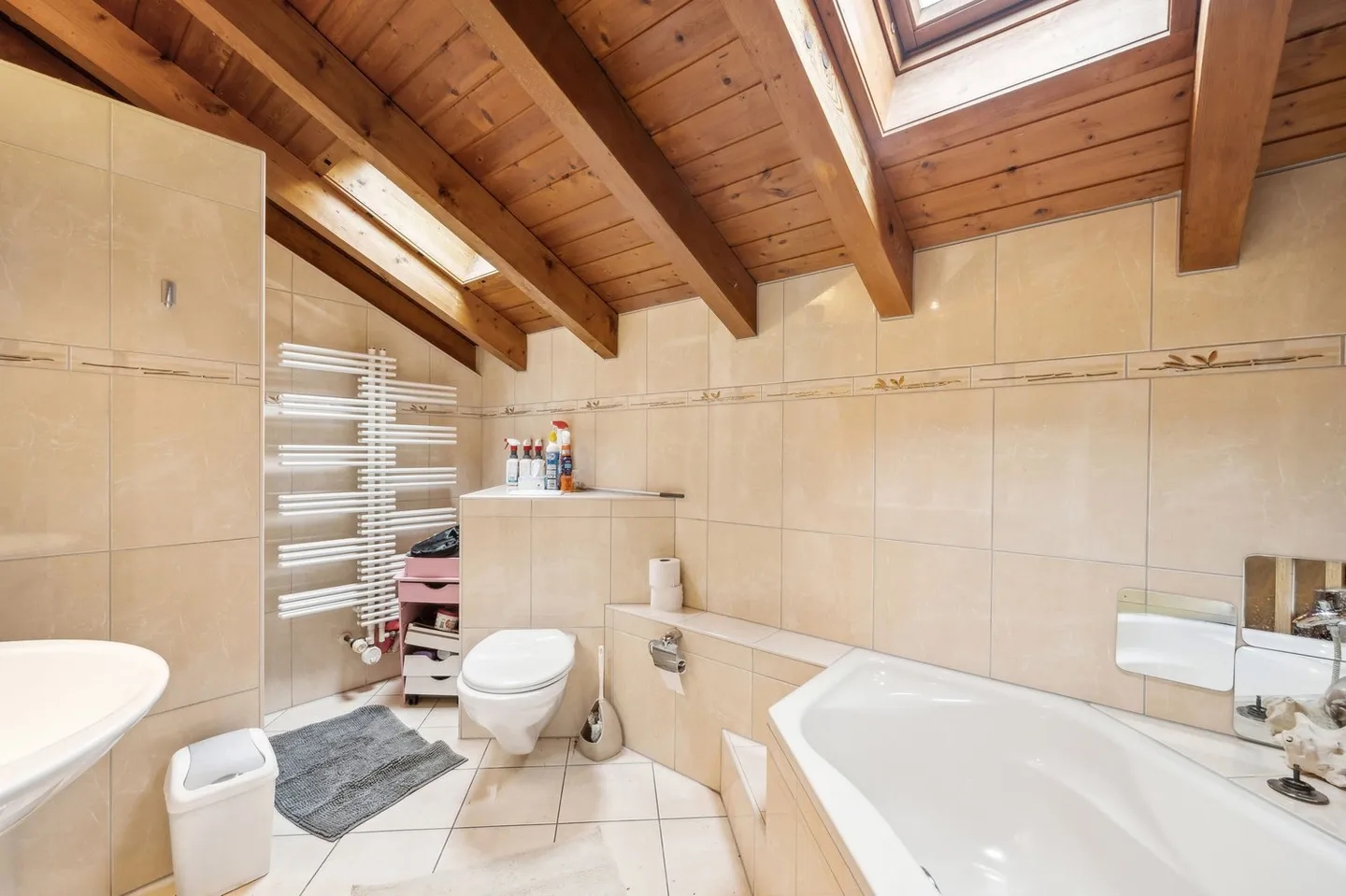 Vivere esclusivo con vista: villa unifamiliare con appartamento - Foto 12 di 13