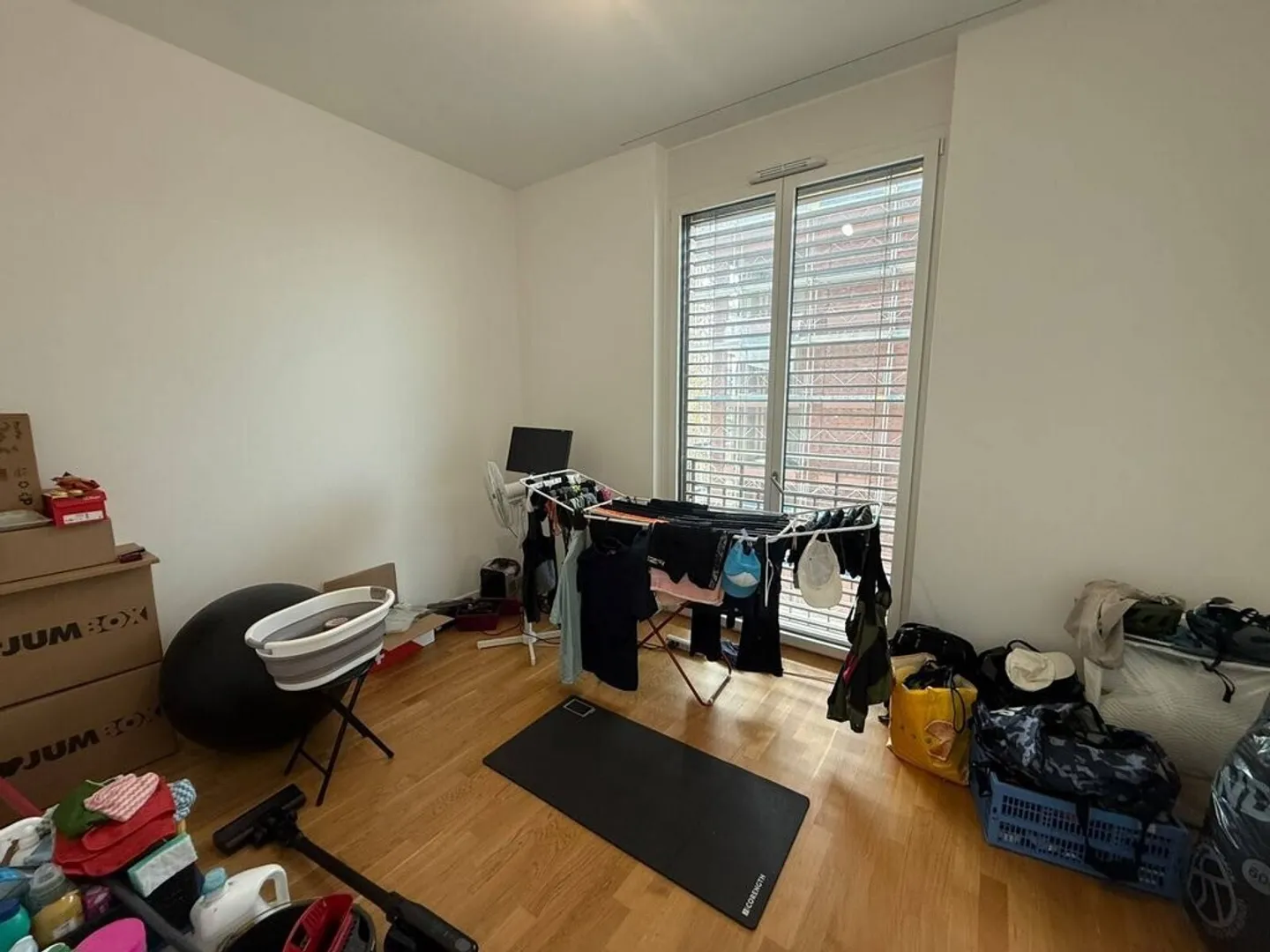 Magnificent 3.5 rooms with a large balcony - Photo 5 of 8