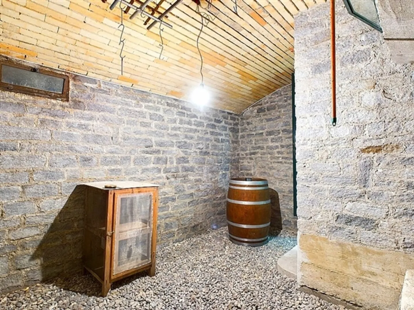 Exclusive Villa in Biasca - Living in the Heart of Ticino - Photo 15 of 20