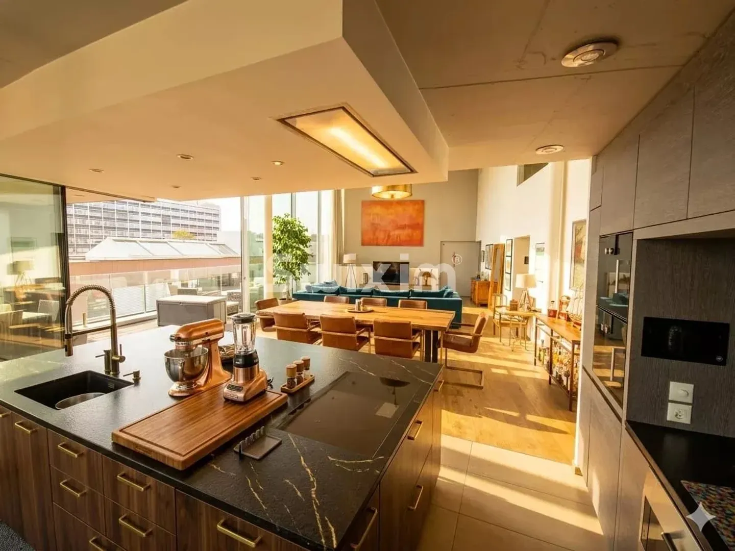 Stunning Duplex with Panoramic Views - Photo 6 of 6