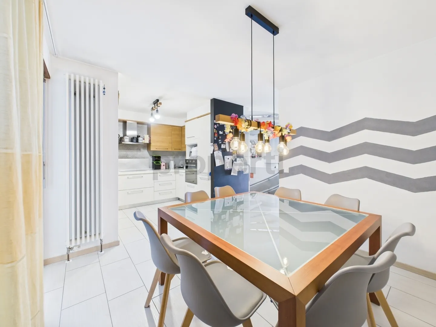 La maison parfaite pour la famille : espace, lumière et panorama (vue sur le lac) - Photo 4 sur 13