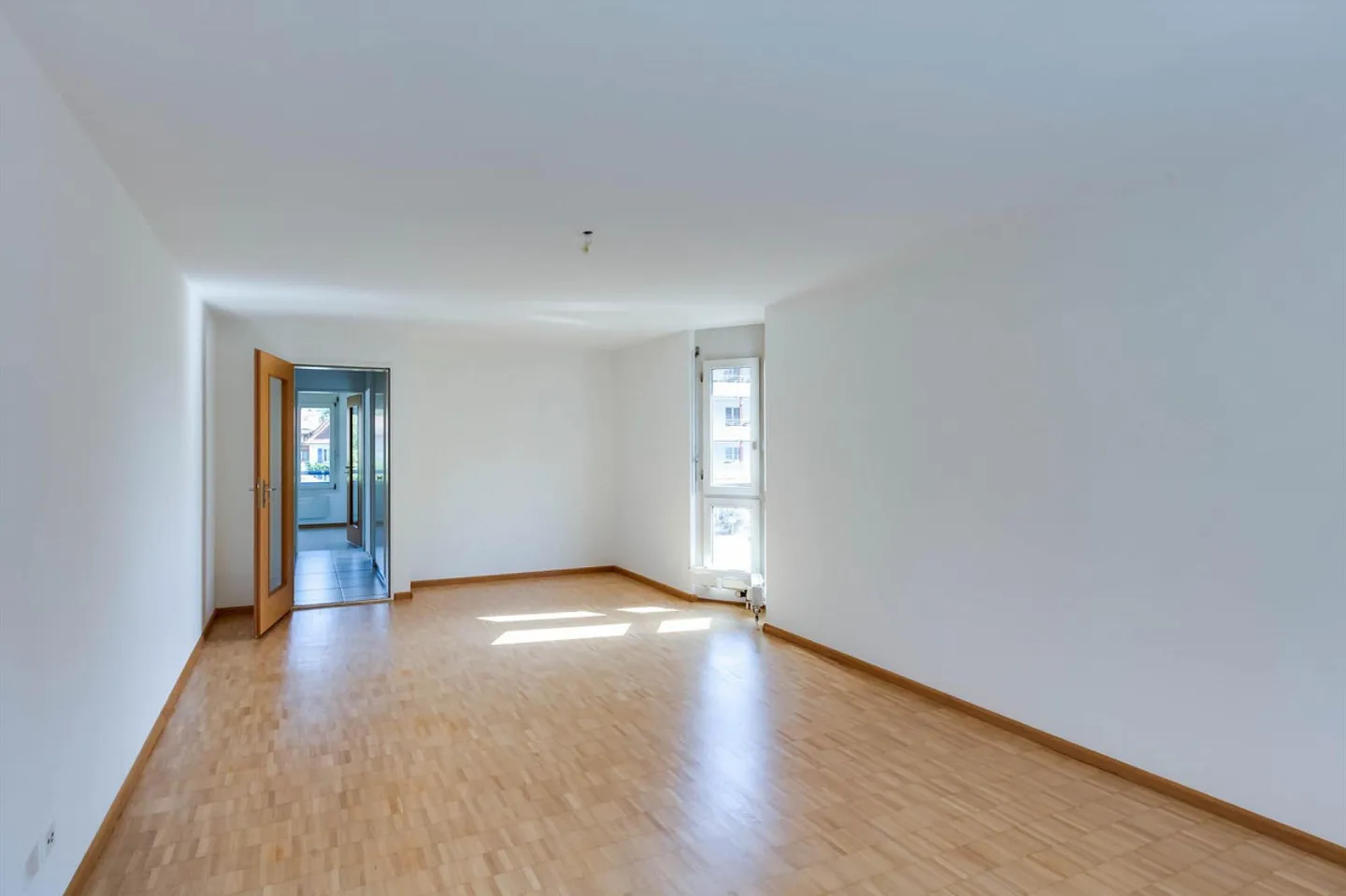 In Love, Engaged, Rented! - Photo 7 of 9