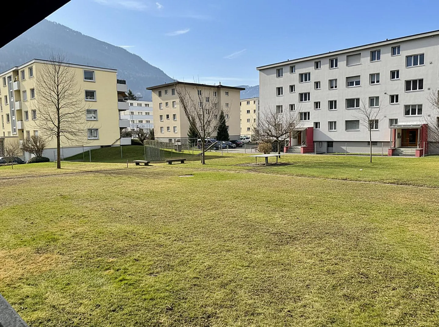 Appartement moderne de 4 pièces avec balcon et garage à Domat/Ems - Photo 1 sur 5