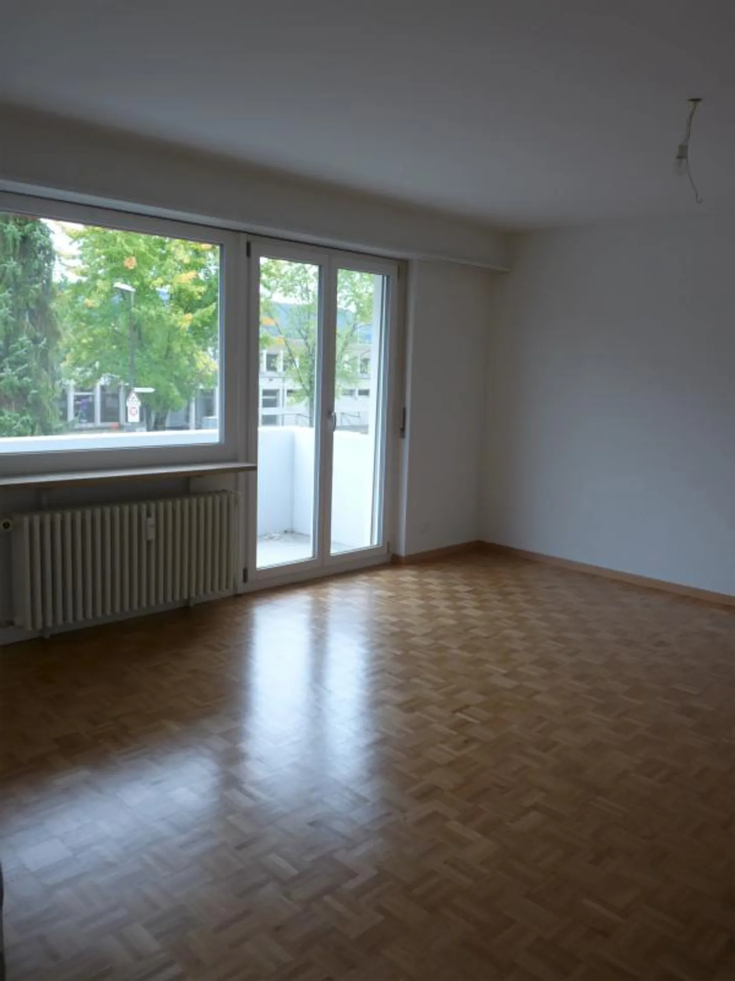 Appartement 4 pièces dans le vert et directement à côté de l'école - Photo 4 sur 12