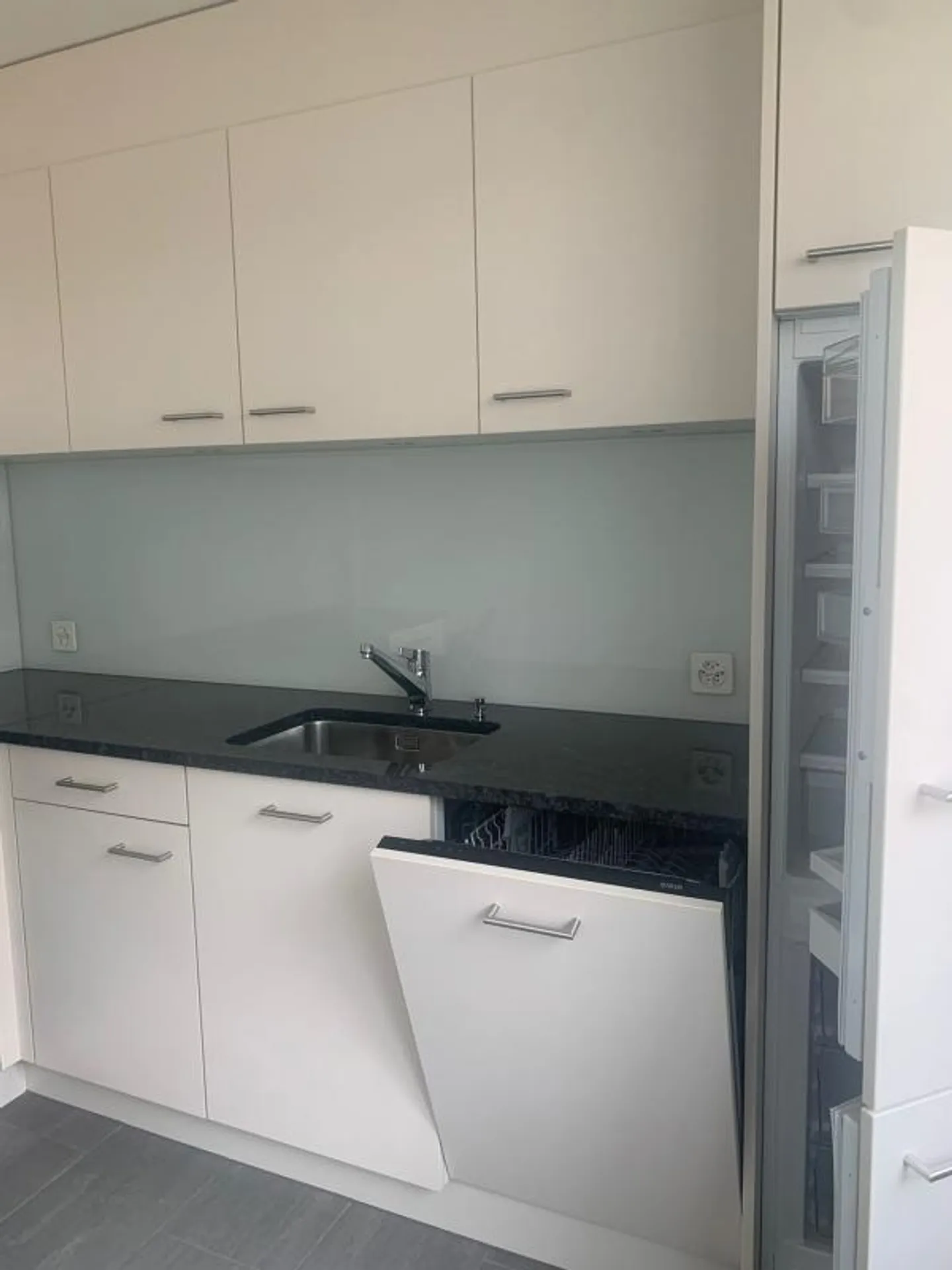 Appartement 4 pièces dans le vert et directement à côté de l'école - Photo 9 sur 12