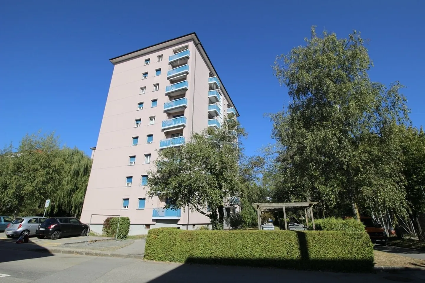 Charmant logement entouré de verdure à deux pas des transports - Photo 2 sur 3