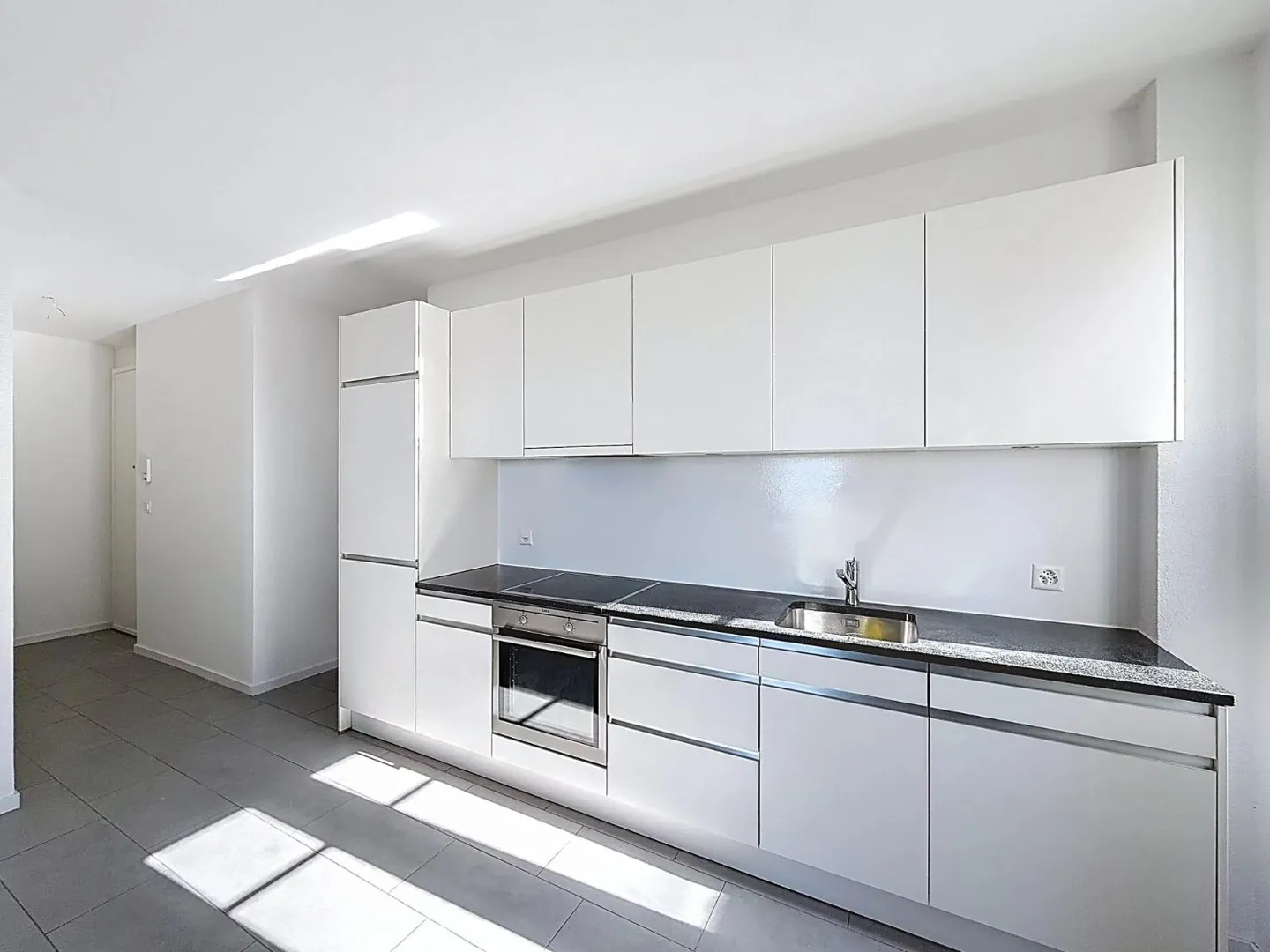 Appartement: Charme Ancien, Confort Neuf, Vue Lac - Photo 4 sur 13