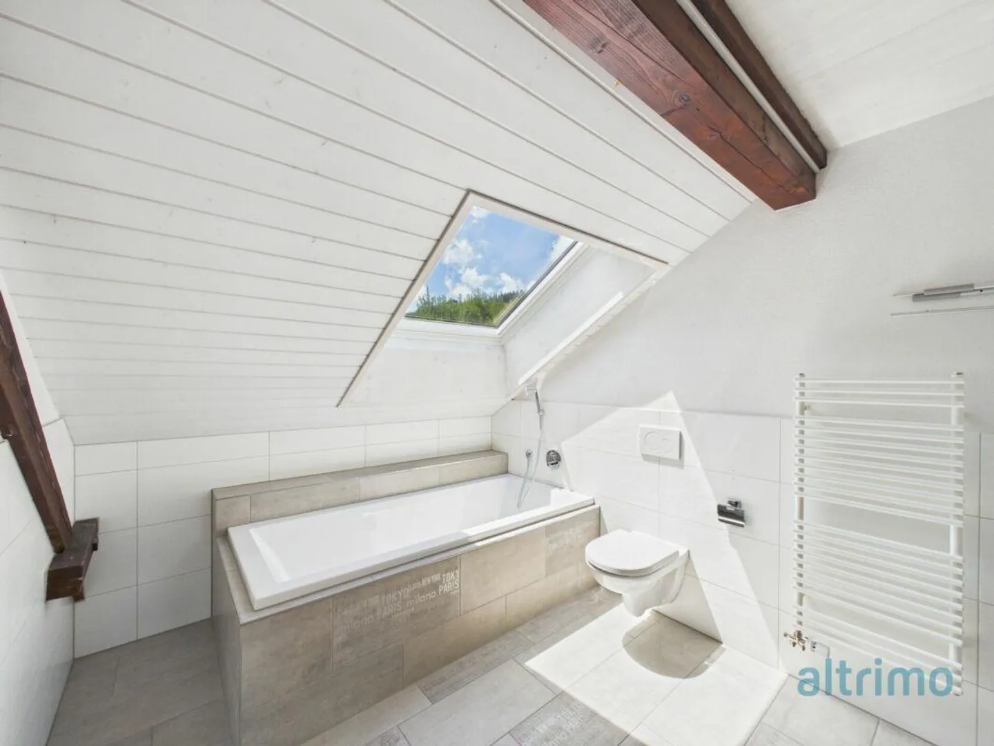 Appartement en attique spacieux de 178m2! - Photo 3 sur 14