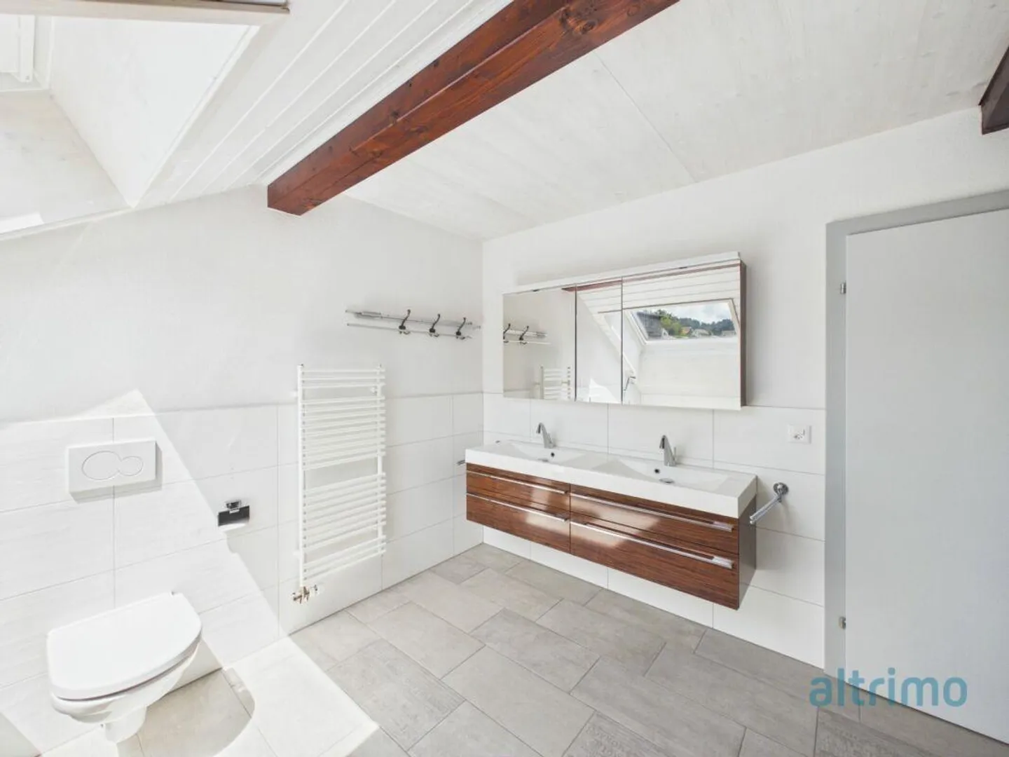Appartement en attique spacieux de 178m2! - Photo 4 sur 14