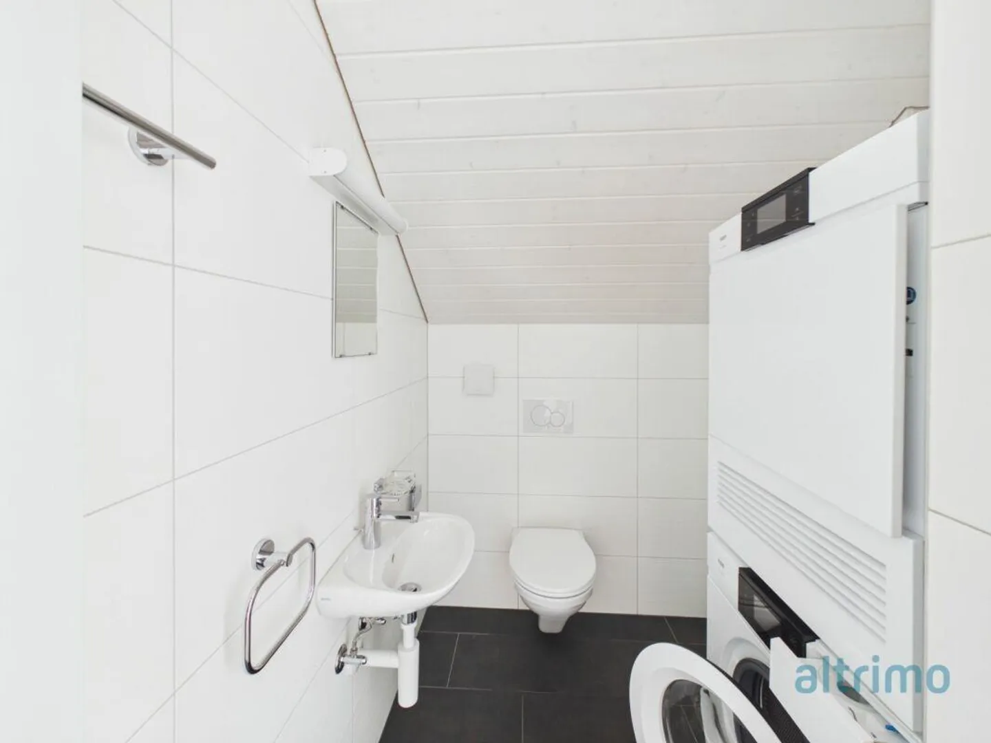 Appartement en attique spacieux de 178m2! - Photo 5 sur 14