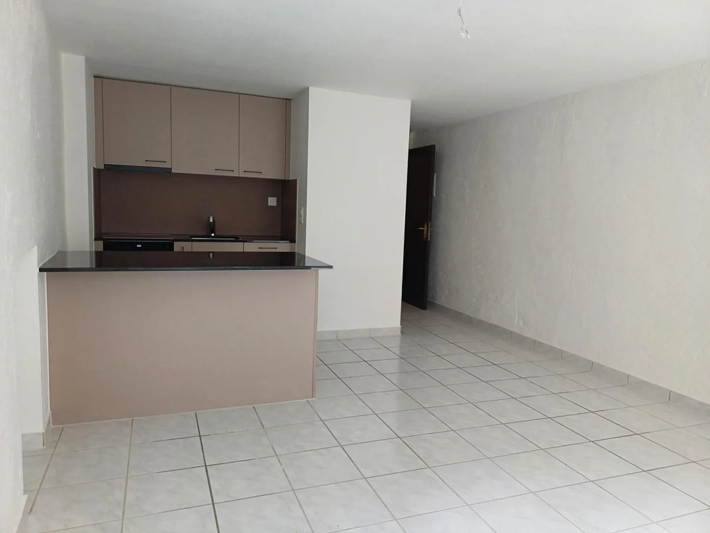 Newly renovated single apartment in the old town - Photo 2 of 7