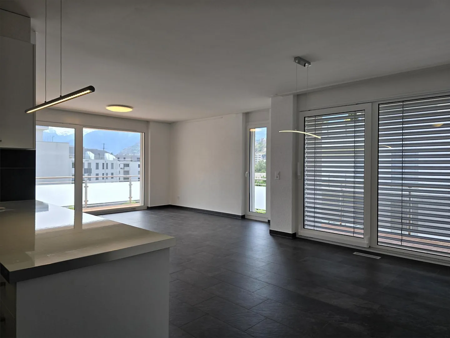 Sehr schöne 4,5-Zimmer-Wohnung in Sion-Champsec - Foto 8 von 30
