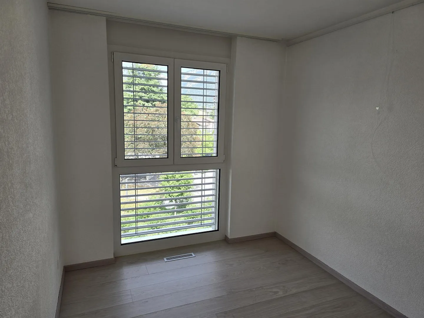 Sehr schöne 4,5-Zimmer-Wohnung in Sion-Champsec - Foto 18 von 30