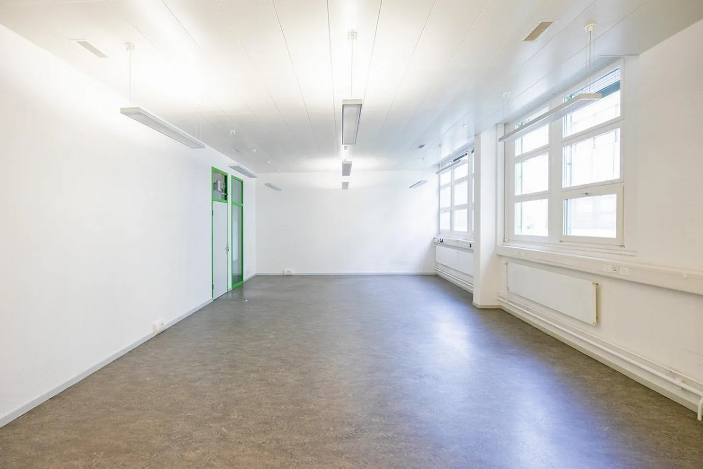 Ufficio - Studio e Magazzino - Foto 2 di 4