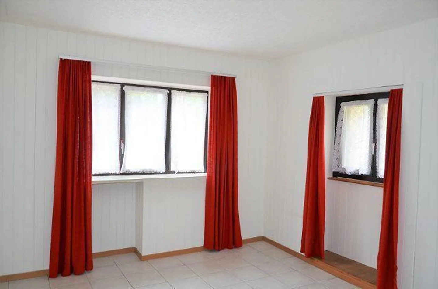 Maison tessinoise de 9 pièces à rénover avec dépendance et terrain emplacement ensoleillé et calme - Photo 2 sur 13