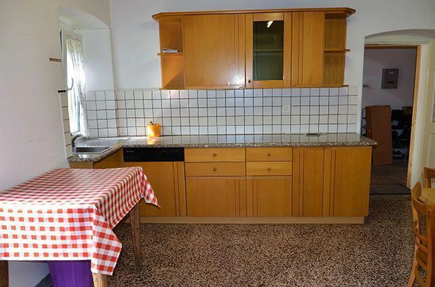 Maison tessinoise de 9 pièces à rénover avec dépendance et terrain emplacement ensoleillé et calme - Photo 5 sur 13