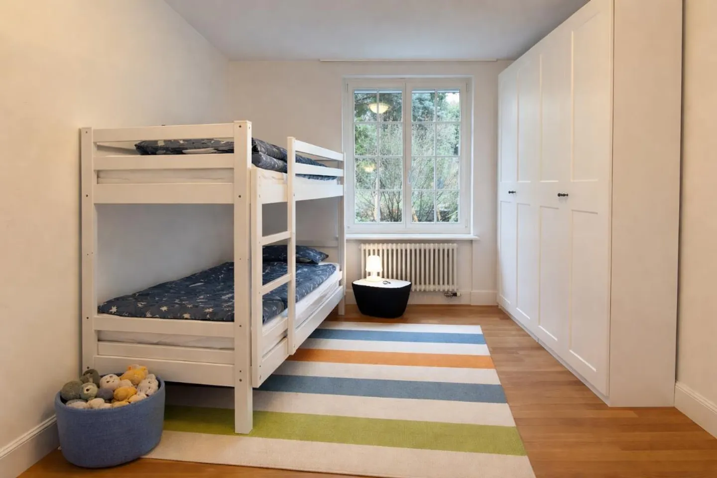 3.5 Room Furnished Living Object - Photo 5 of 5