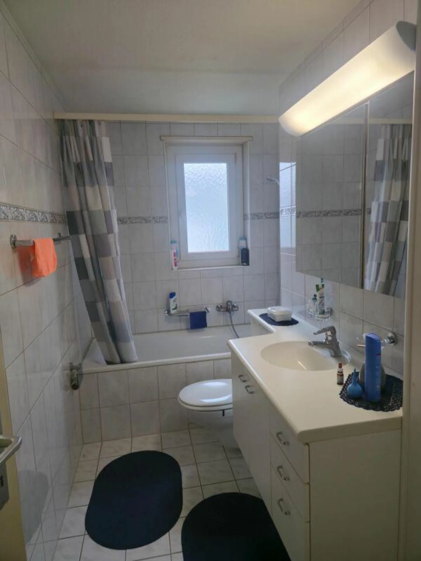 Bellissimo appartamento di 3 stanze - Foto 10 di 11