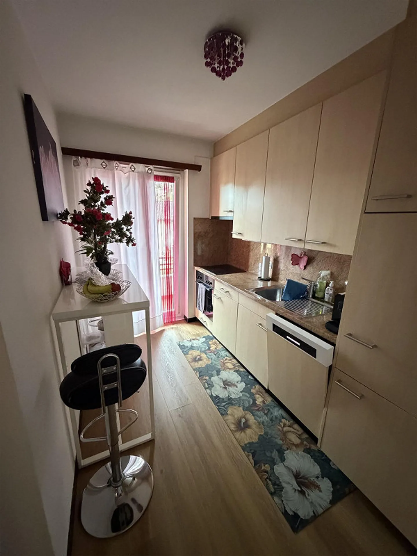 Bel appartement avec balcon - Photo 9 sur 10