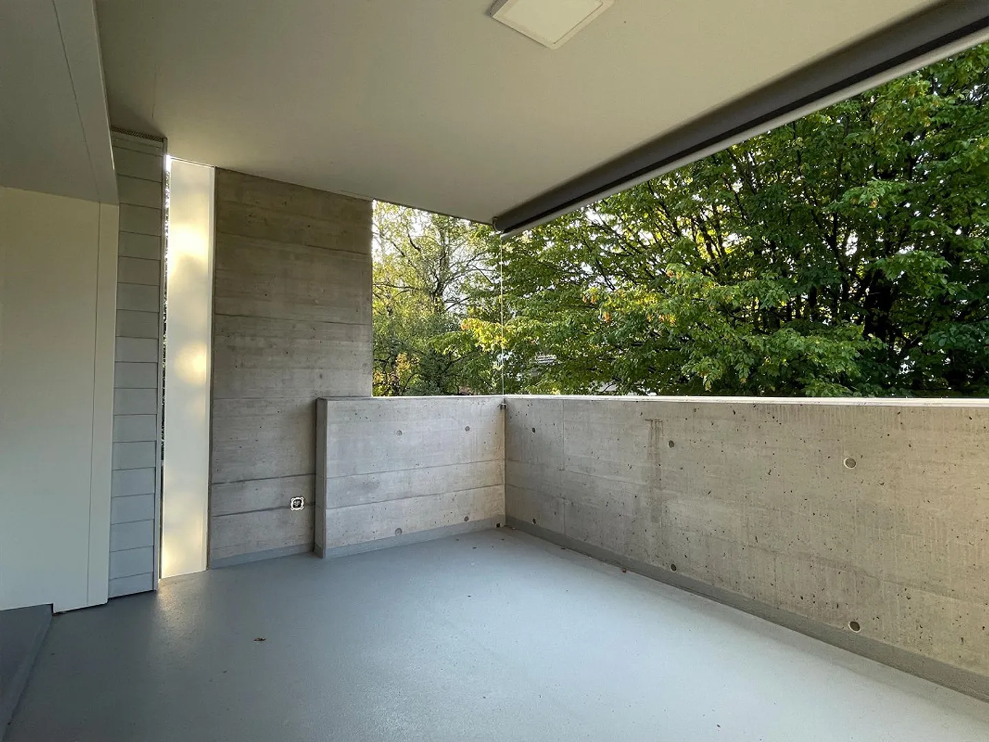 Appartamento luminoso con grande balcone - Foto 4 di 8