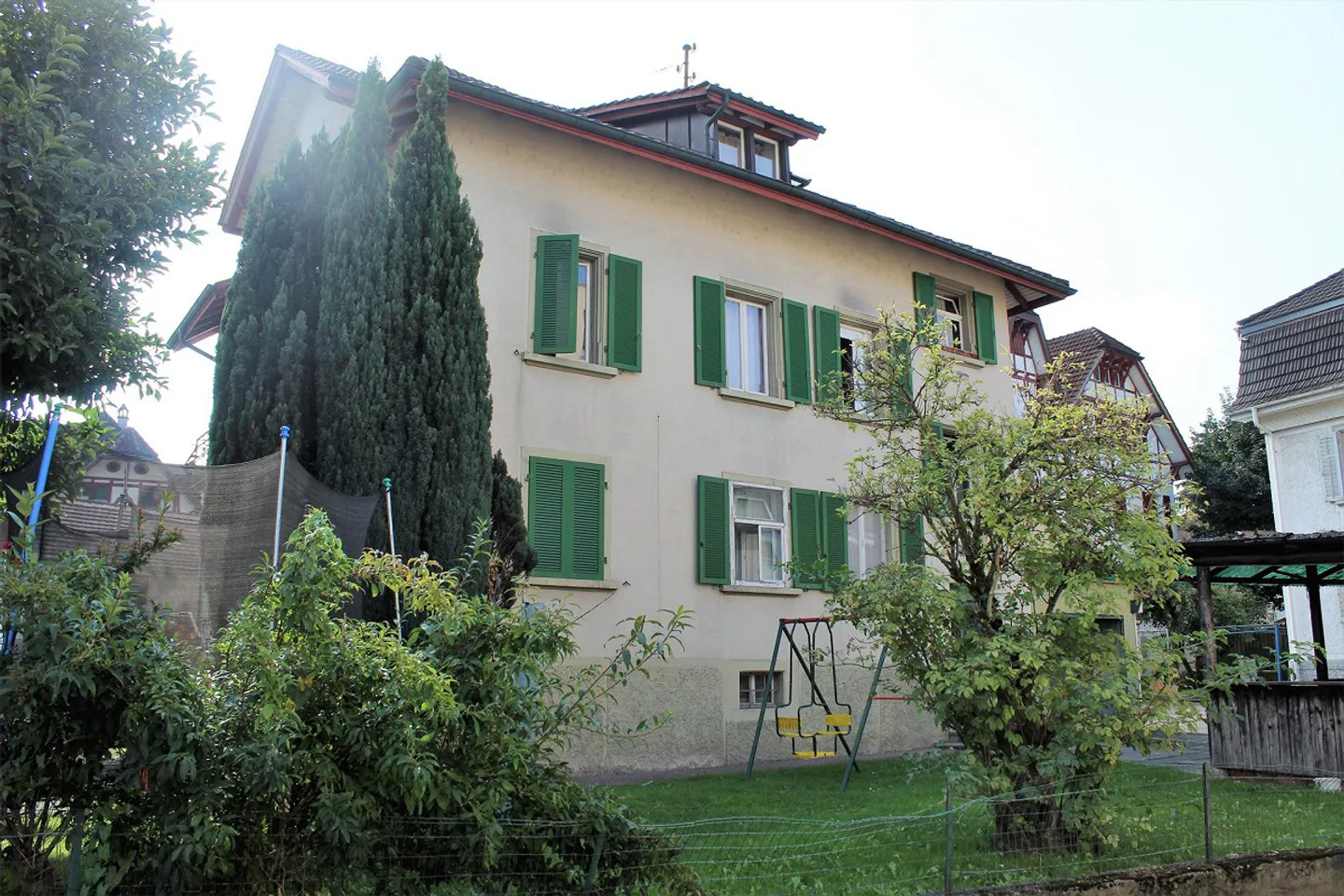Old building apartment - Photo 10 of 11