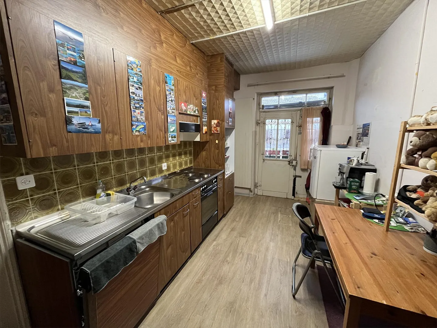 Old building apartment - Photo 2 of 11