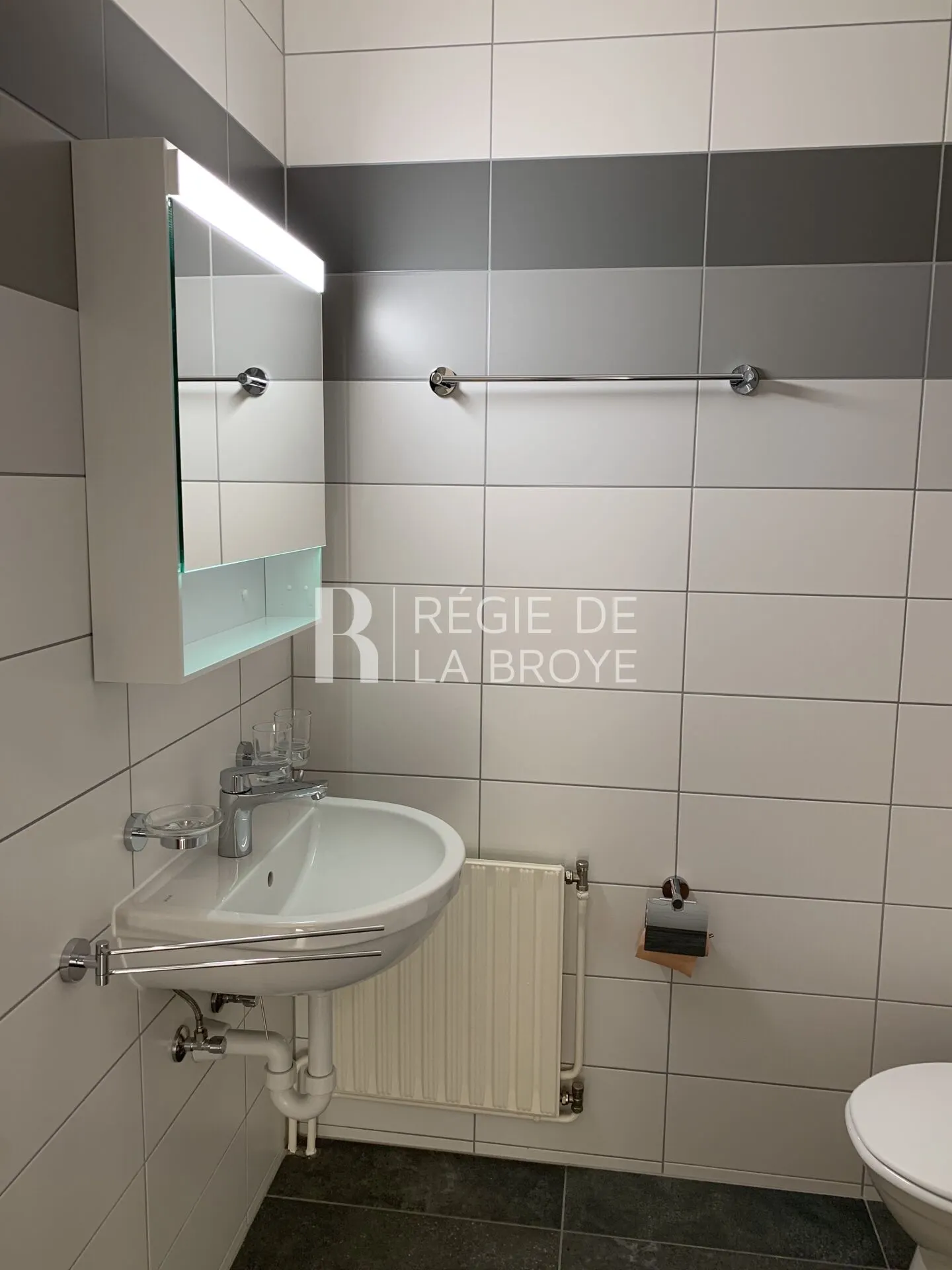 Studio avec balcon à Yverdon-les-Bains - Foto 13 von 16